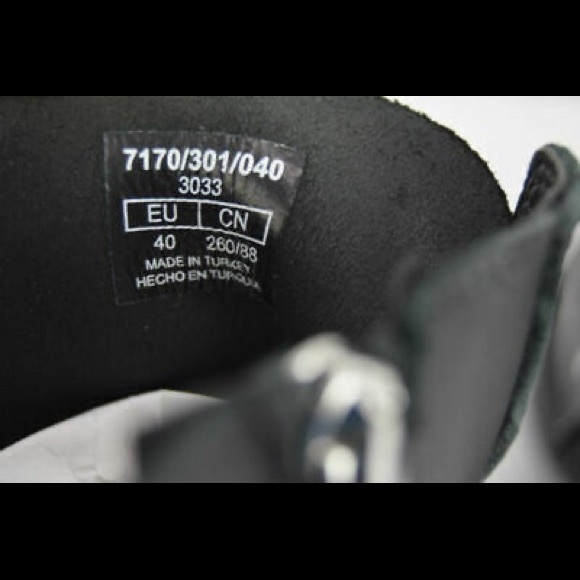 ๐ซ SOLD- ZARA Spiked Studded Leather Combat boots - Picture 4 of 4